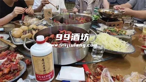 喝白酒是不是不能多吃饭