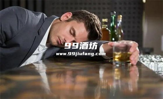 喝完白酒晚上睡觉手臂酸痛