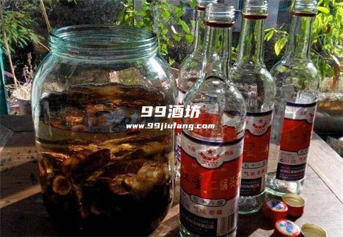 白术白酒酒配方与制作