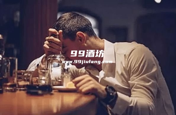 白酒中的什么引起头疼？