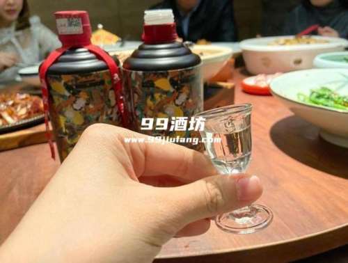 喝白酒长期过量会怎么样？