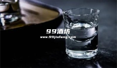 酒后呕吐可以喝白酒吗