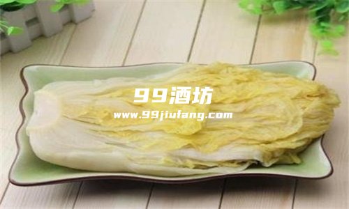 为什么制作酸菜开始的时候可以加一点酒