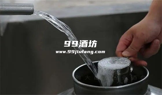 六十度白酒兑多少水合适