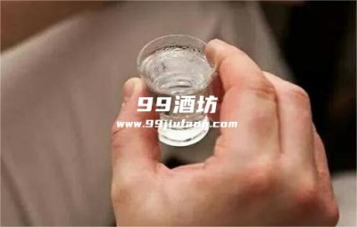 喝了点白酒多久能吃头孢