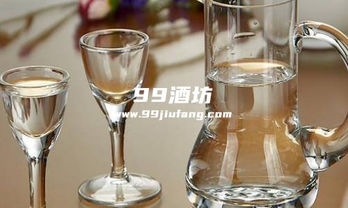 为什么用小杯子喝酒