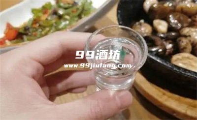 晚上喝点白酒睡觉就发热