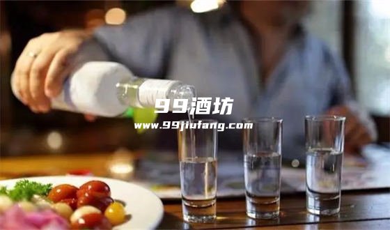 吃了鸡蛋后可以喝白酒吗