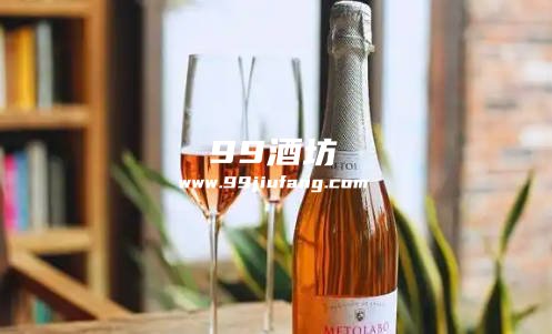 为什么起泡酒是琥珀色的