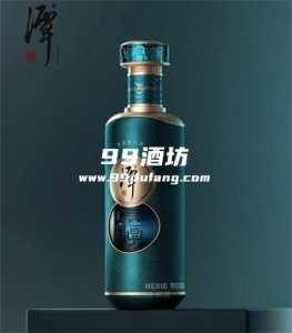 深绿瓶子的白酒是什么