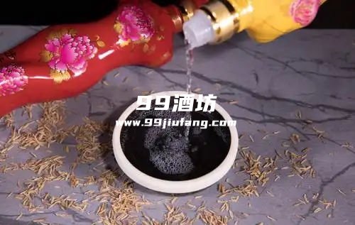 患有高血压喝白酒会怎样